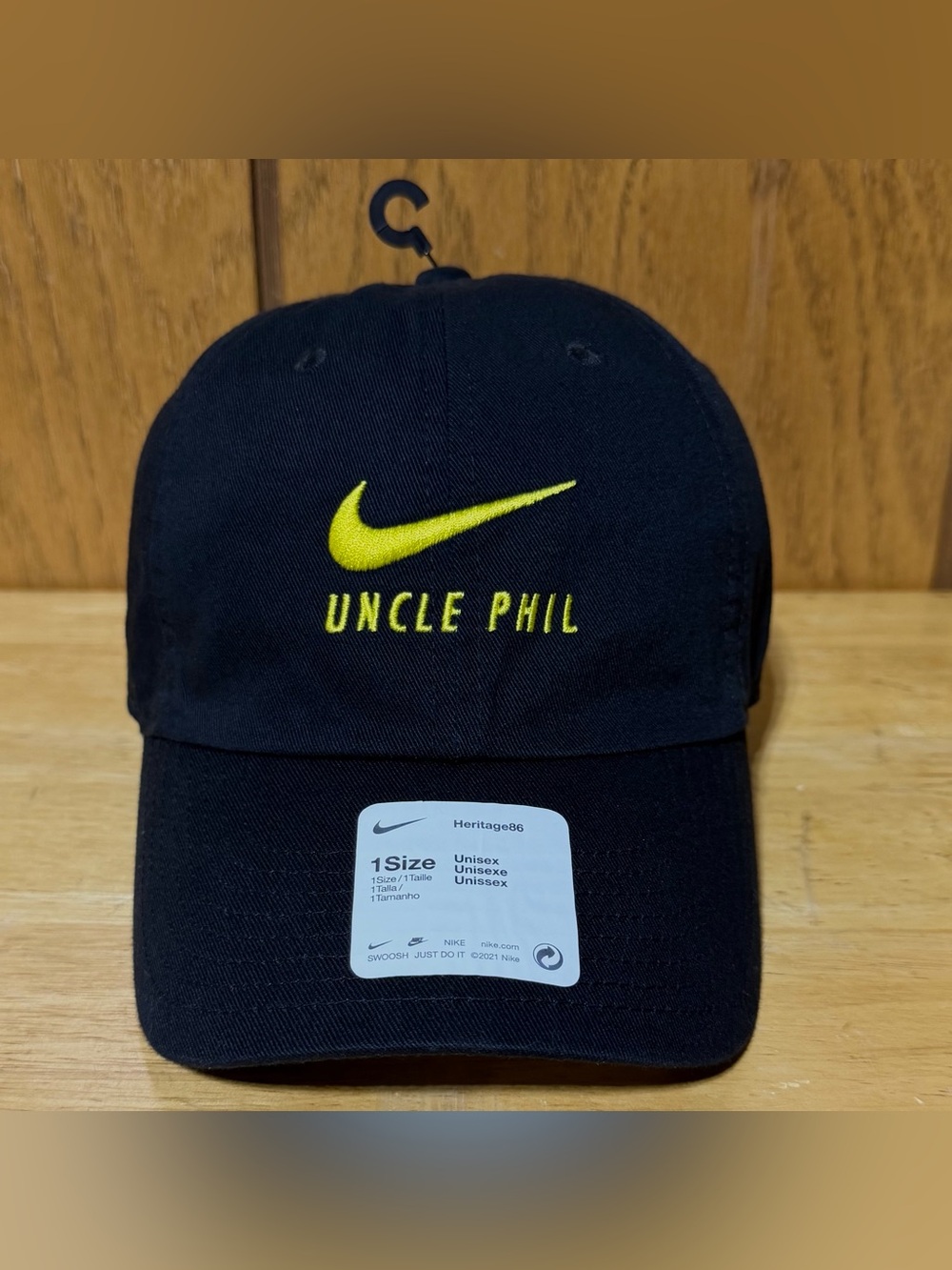 Nike Oregon Ducks Uncle Phil Football Hat Black Swoosh Unisex Adult One Size NEW
